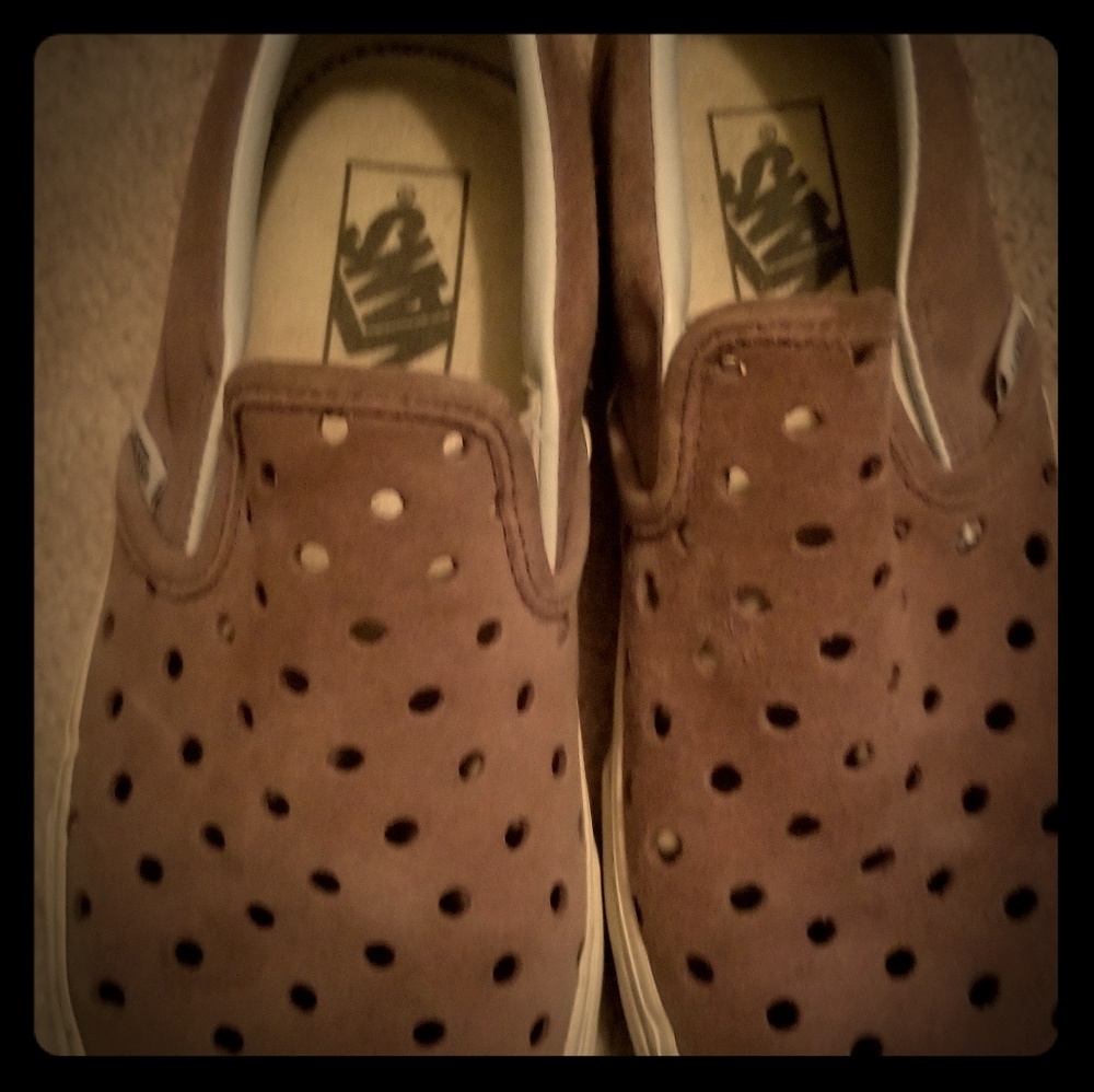 SUEDE VENTED SLIP ON VANS SNEAKERS